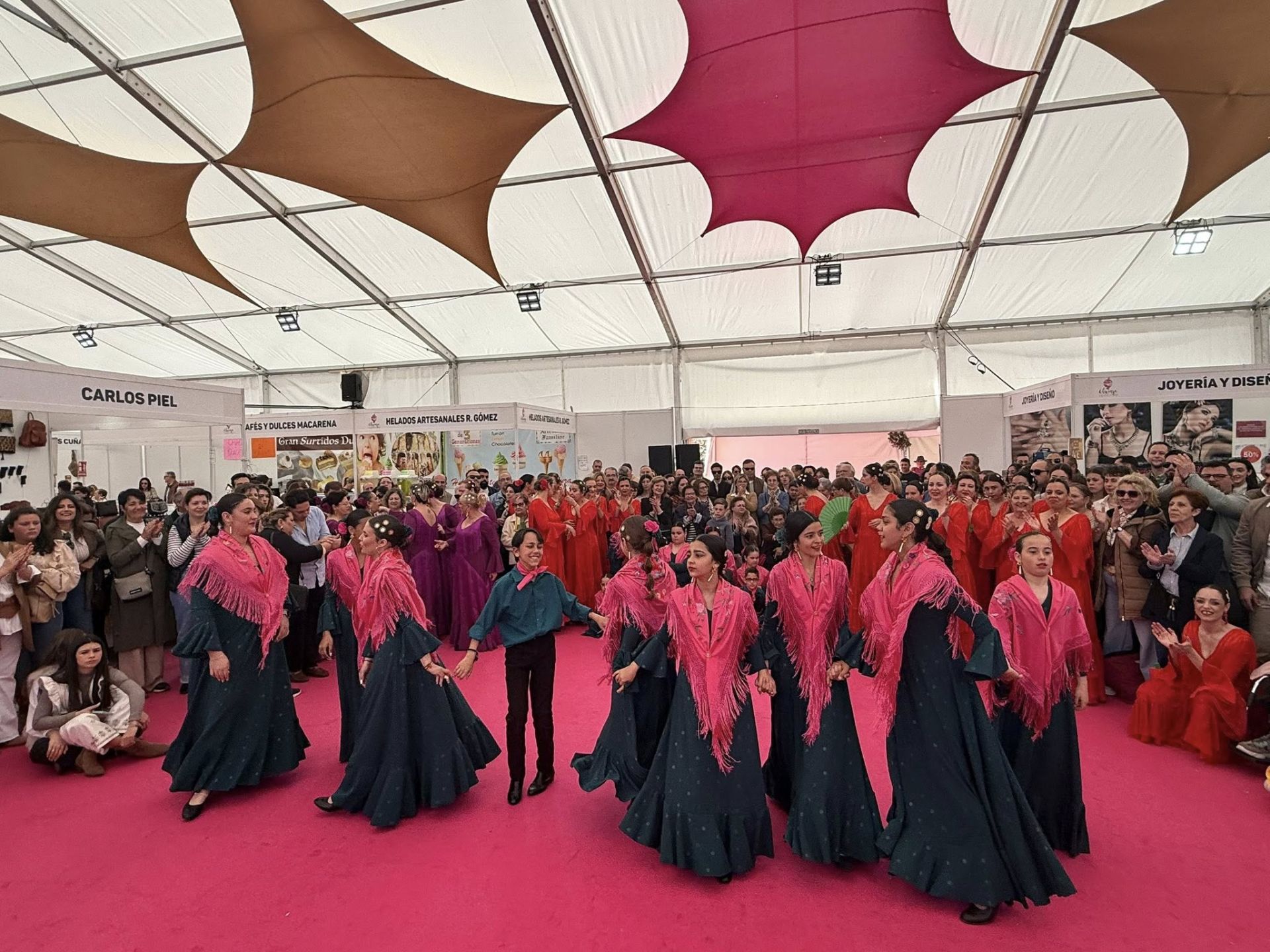 La actuación de 'Olivenza es Flamenca' cerró el programa cultural de la Feria