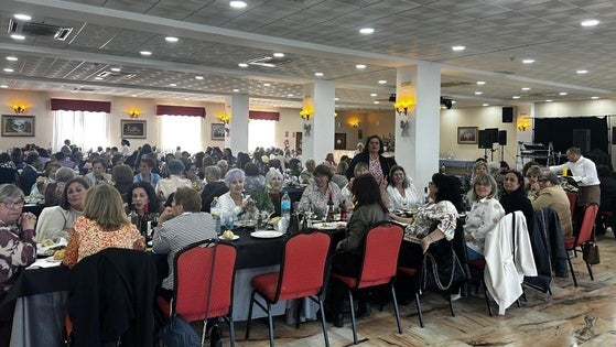 Gran participación en la tradicional comida de convivencia del Día Internacional de la Mujer