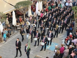 La Filarmónica en uno de sus acompañamientos.