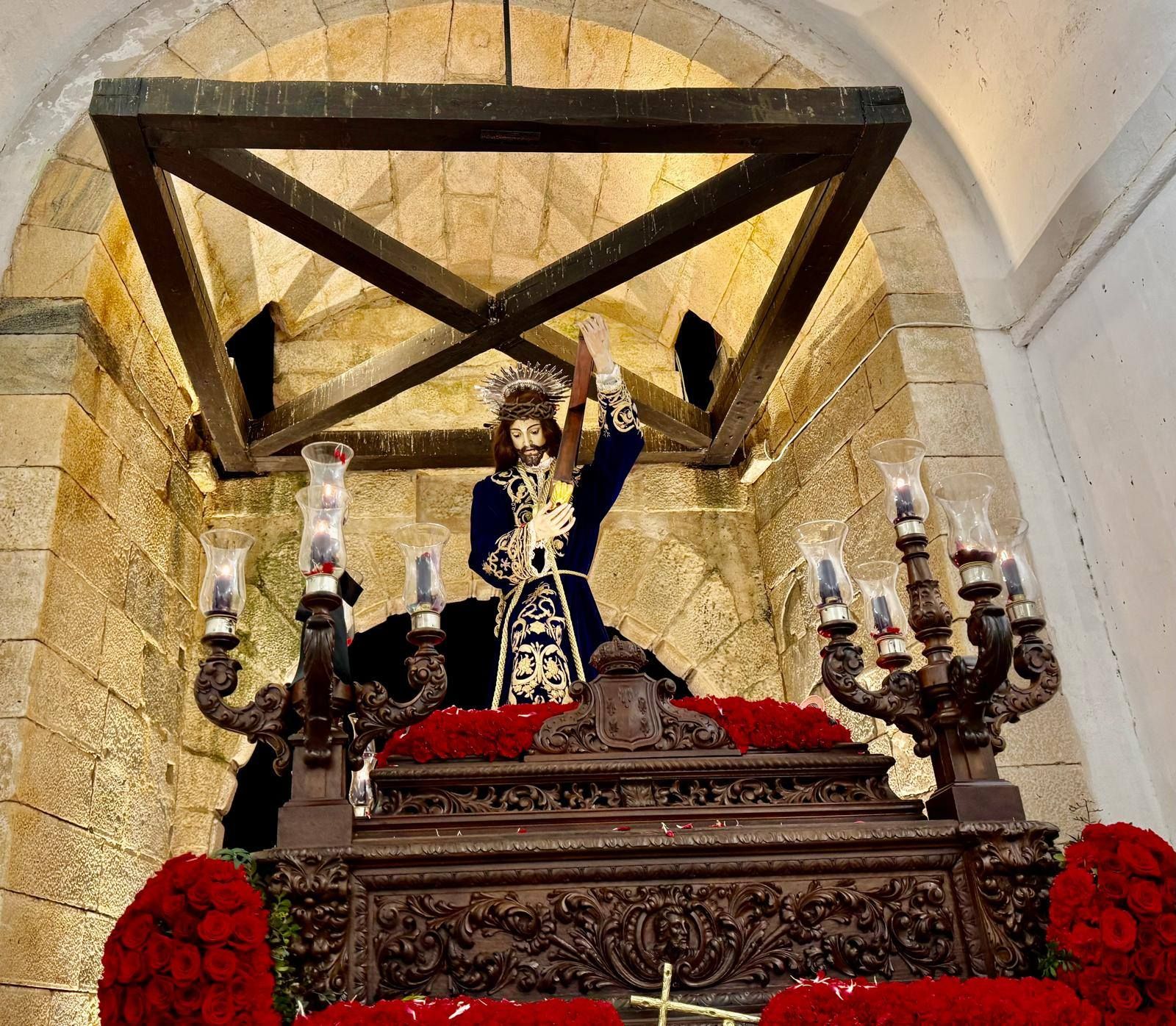 Patrimonio, tradición y fervor se aúnan en la procesión del Señor de los Pasos