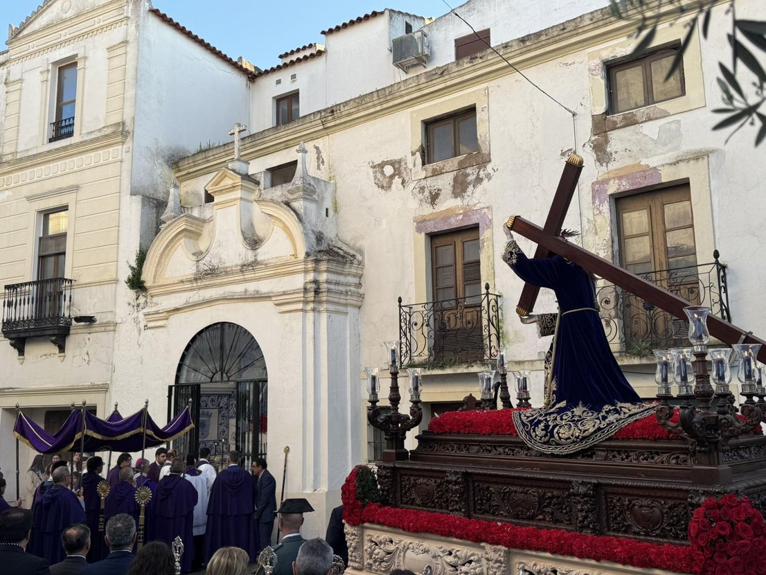 Patrimonio, tradición y fervor se aúnan en la procesión del Señor de los Pasos