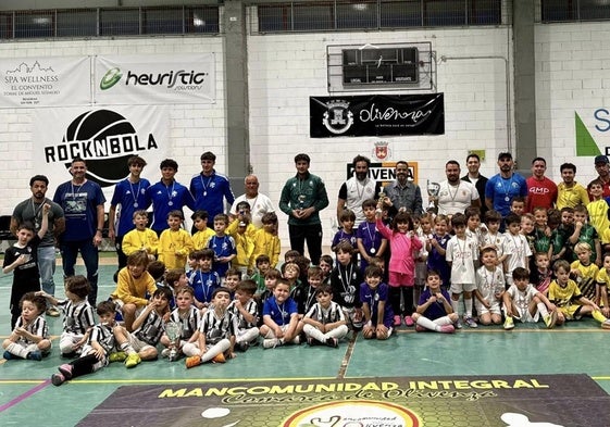 El Torneo Zagalín congrega a numerosos deportistas en torno al fútbol base