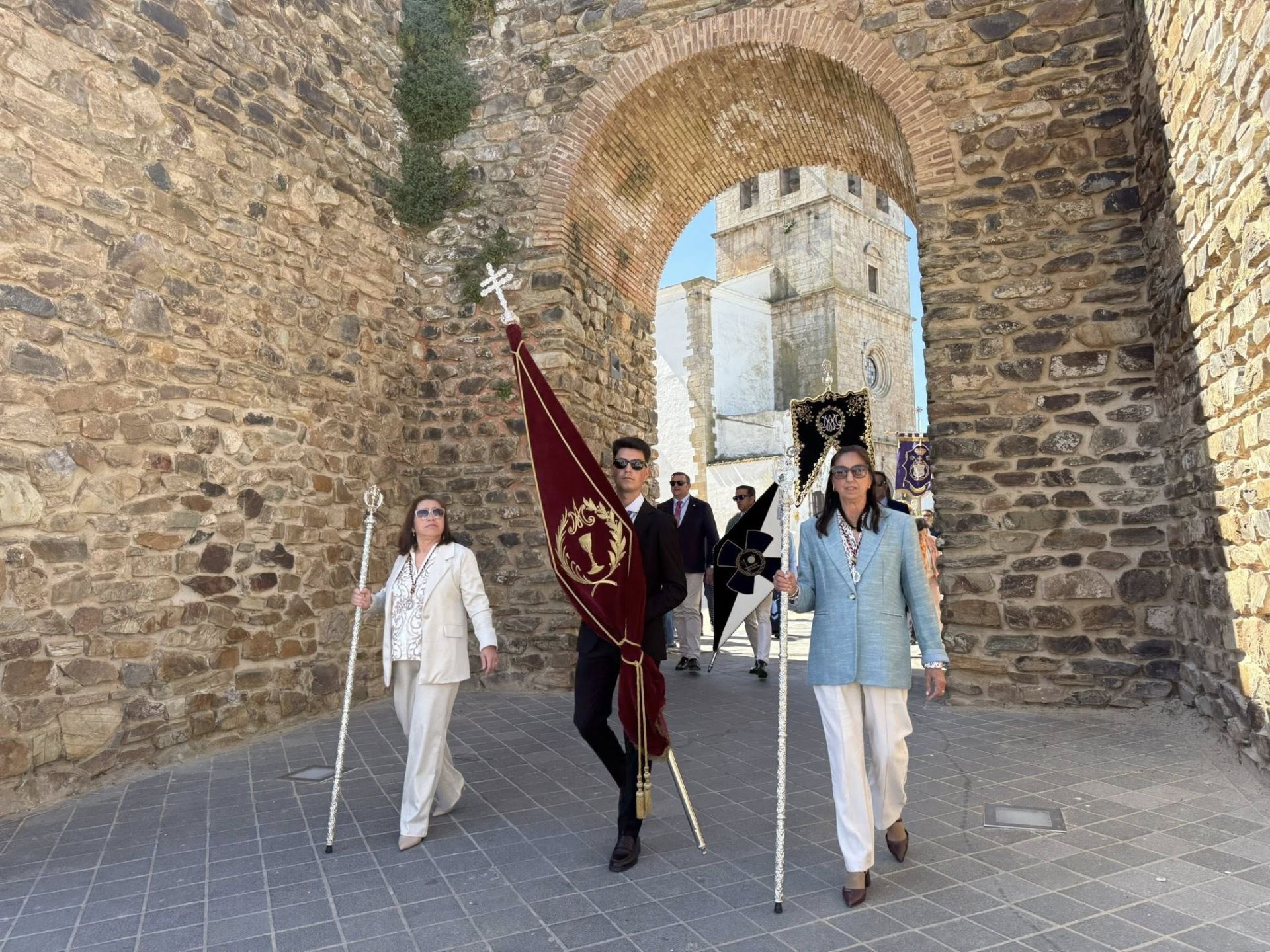 La bendición de los campos puso el broche final a la Semana Santa de Olivenza