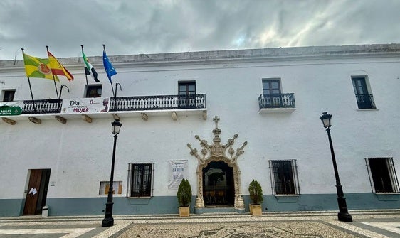 El Ayuntamiento saca a licitación varios vehículos para Servicios Generales