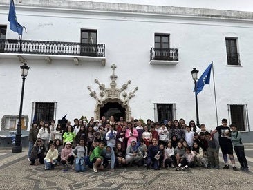 Foto de familia de los particpantes.