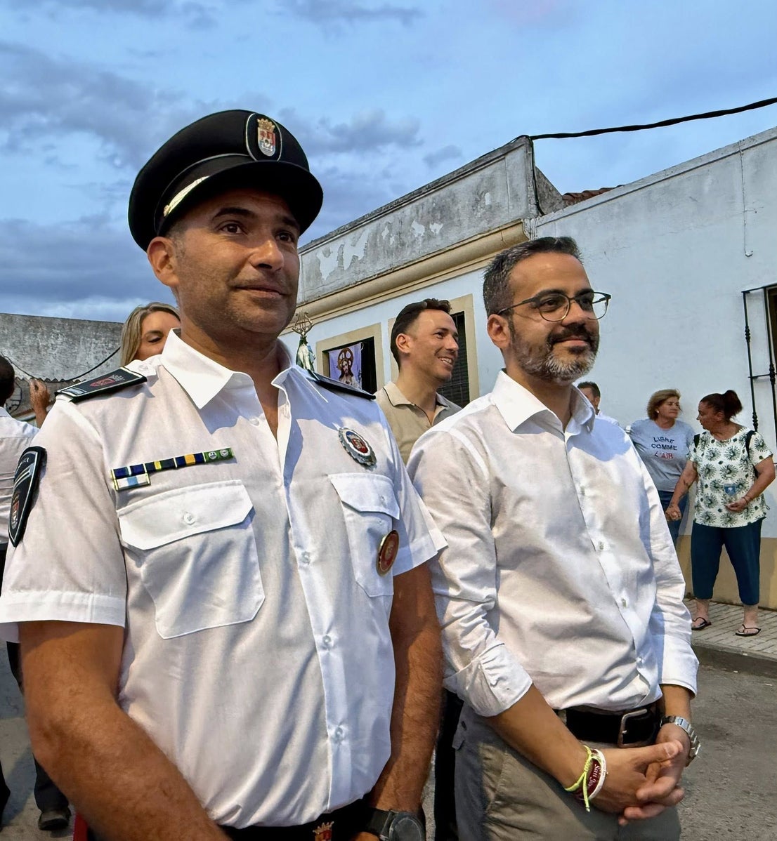 El Sagrado Corazón de Jesús recorre las calles de La Farrapa en una emotiva procesión