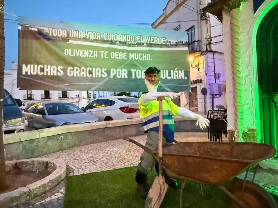La Asociación de Mujeres 'Las Raparigas' gana el concurso de Muñecas de San Juan