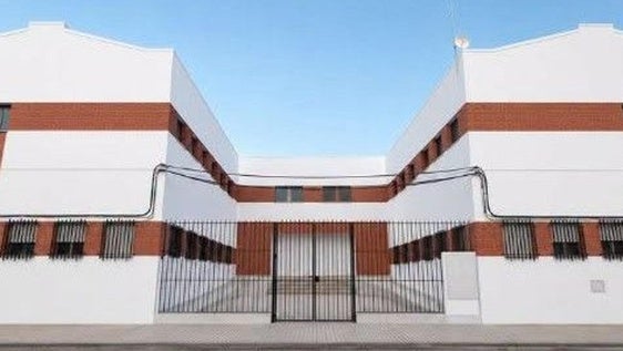 El Ayuntamiento licita las obras para concluir el edificio de asociaciones de La Farrapa