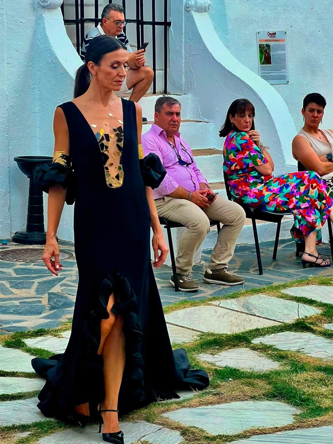 Las hermanas Rodríguez Ramallo deslumbran con su colección de moda 'Desde Olivenza, Due'