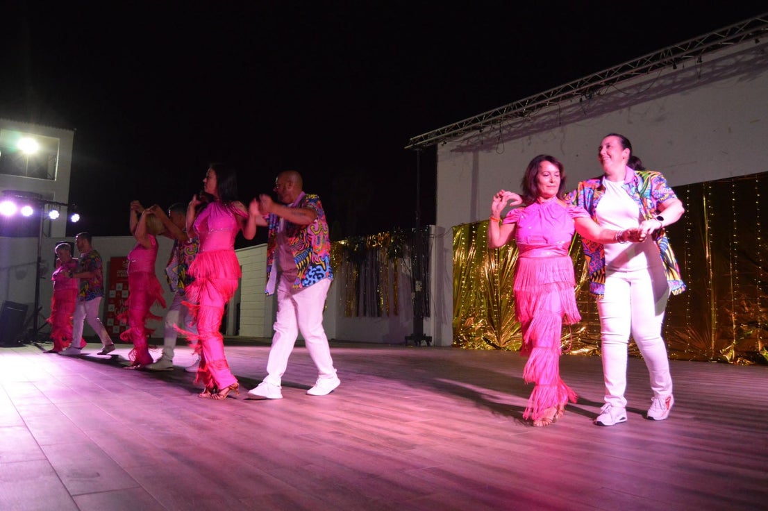 El XVIII Festival de Bailes Alson concentra más de cien bailarines de todas las edades