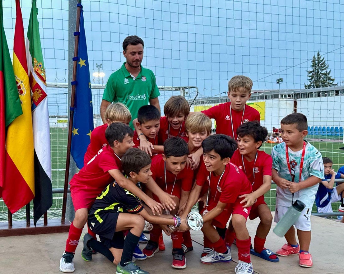 24 equipos de España y Portugal disfrutaron jugando en el II Torneo de Fútbol Base ‘Ciudad de Olivenza’