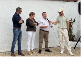 Valerio agradeció el nombramiento del campo de fútbol.