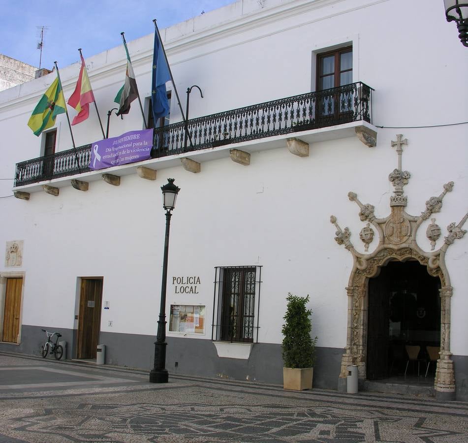 La ciudad recordará a las víctimas de la violencia de género con flores de papel