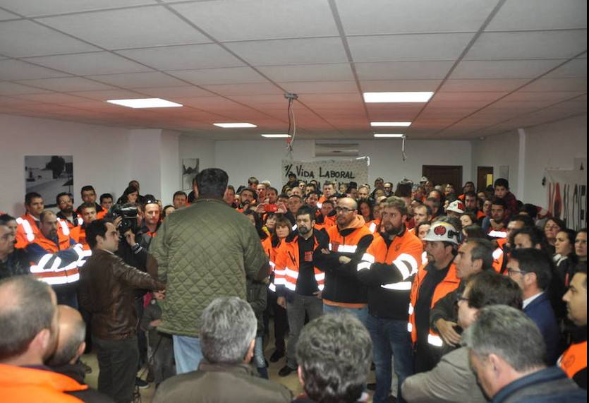 El Consistorio oliventino traslada su apoyo a los mineros de Aguablanca