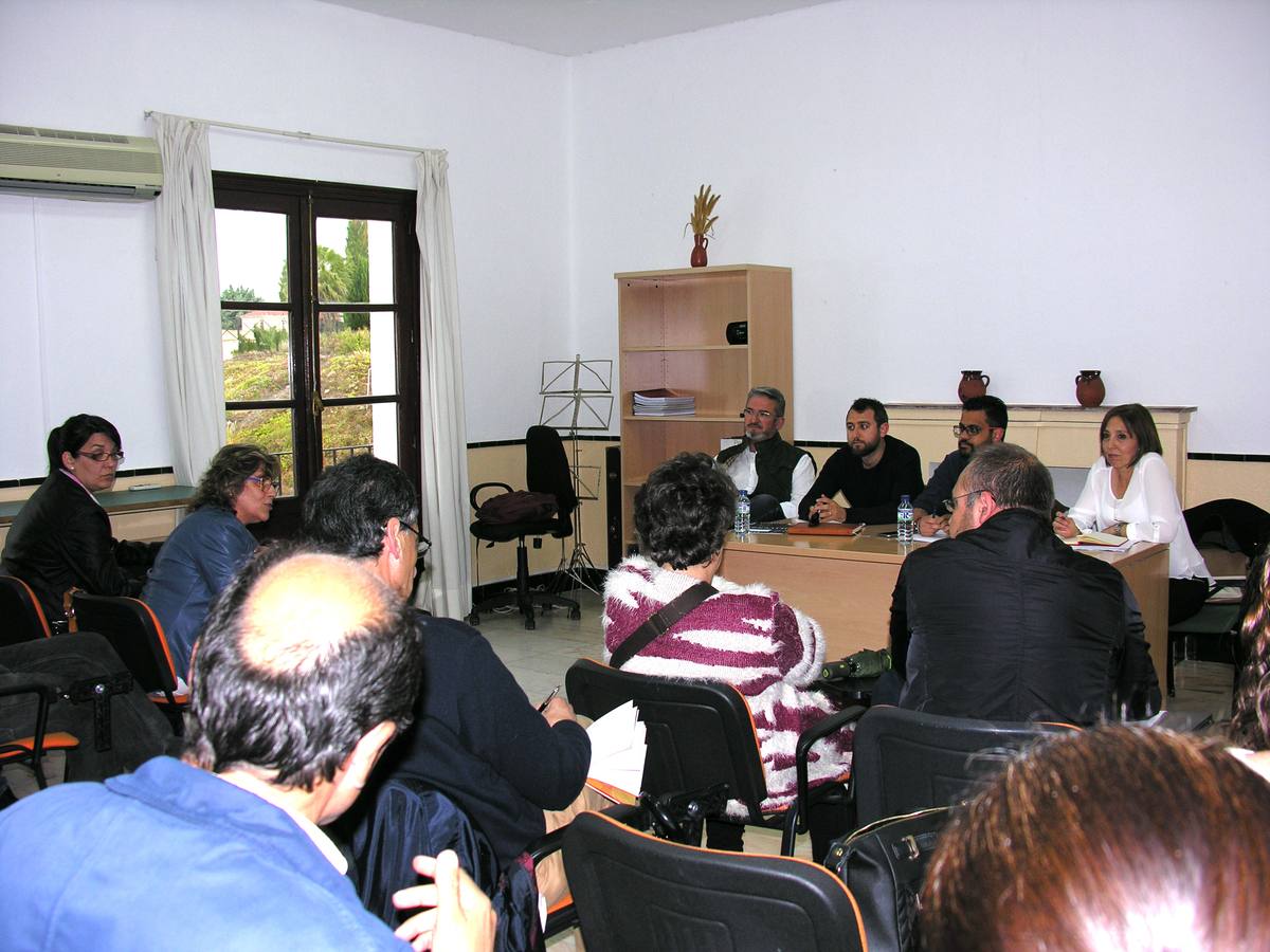 Segunda sesión de la Mesa de Prevención celebrada en la Casa de la Cultura. 