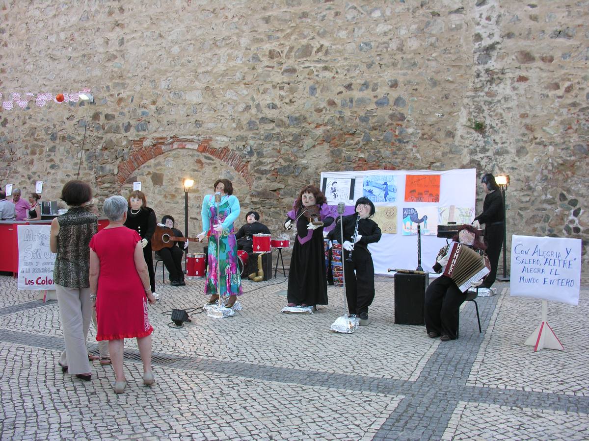 Catorce 'Muñecas de San Juan' darán la bienvenida a la época estival