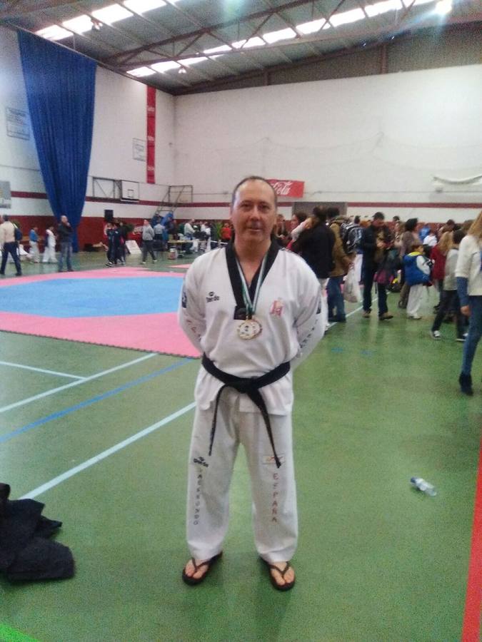 La Escuela de Taekwondo cierra temporada con potenciales cinturones marrones y un tricampeón regional