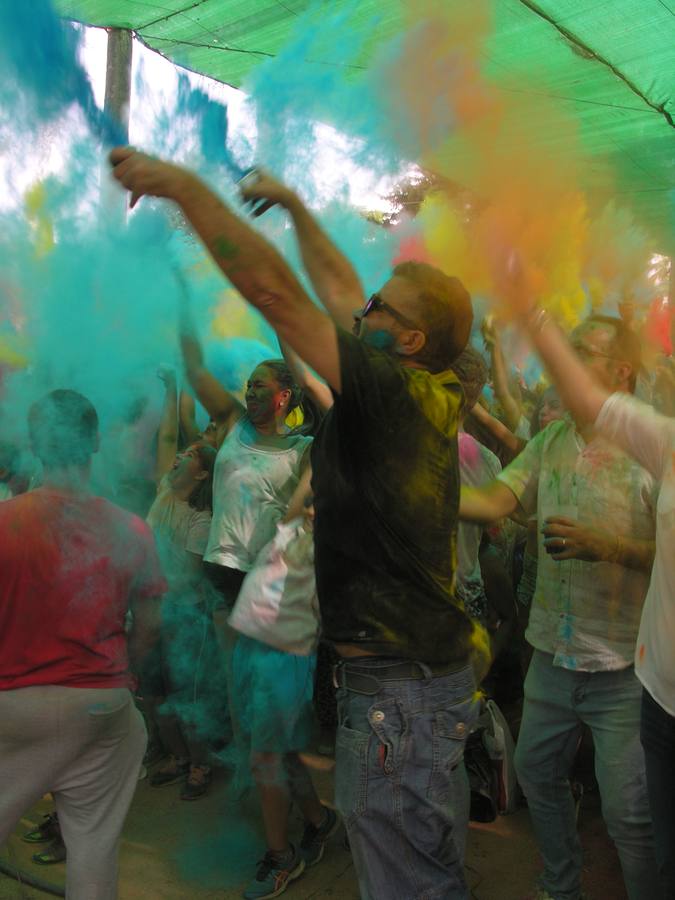 El Festival de Colores se consolida como cita imprescindible de la Feria