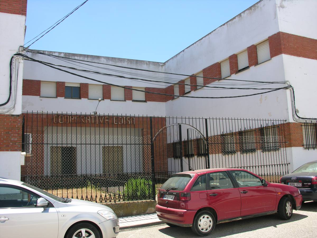 El Consistorio cierra la compra del edificio que destinará a las asociaciones locales