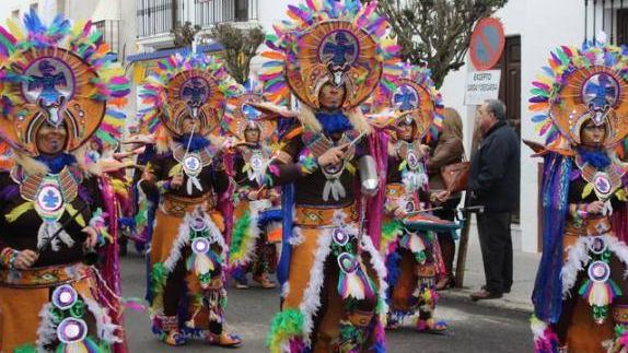 Comparsa del carnaval de Olivenza en ediciones anteriores. 