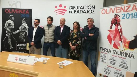 Presentación del cartel taurino en la Diputación de Badjaoz. 