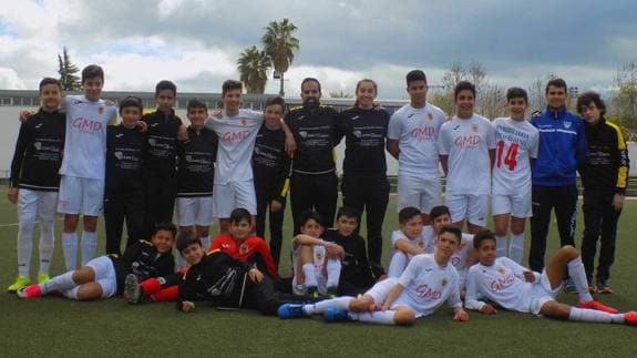 Equipo Infantil ‘A’ de fútbol de la Gerencia Municipal de Deportes (GMD). CEDIDA