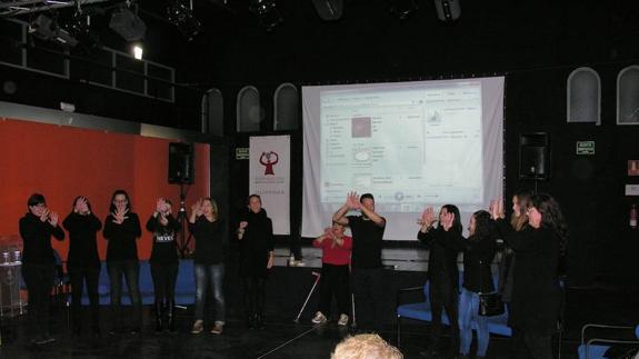 Curso de lengua de signos en el ECJ de Olivenza. 