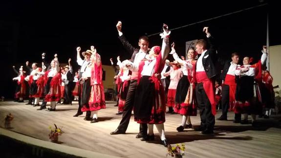 Momento de la actuación de 'La Encina' en el Festival. 
