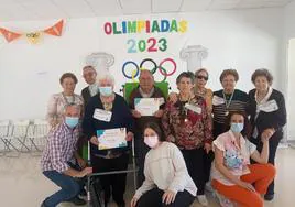 El Centro de Día participa en 'Mayores olímpicos' en Torremayor