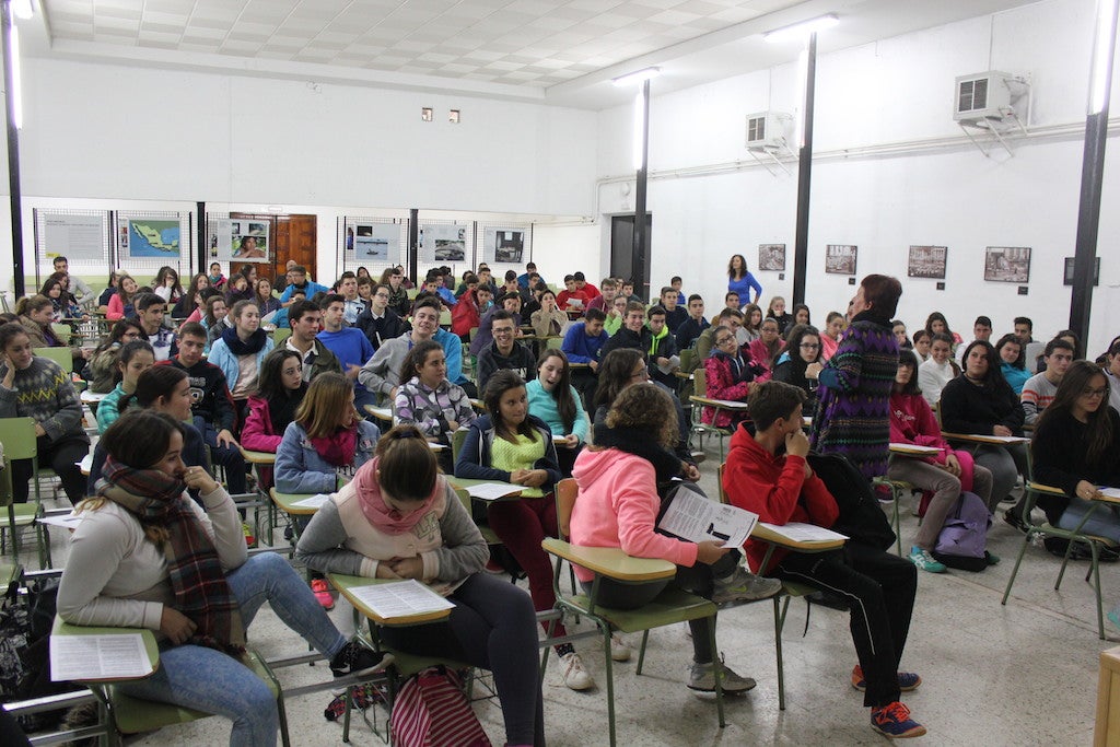Alumnos del insituto durante la charla 