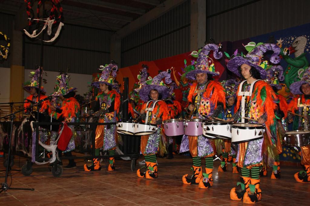 La comparsa Vas como quieres durante tamborada 2015 AYTO.