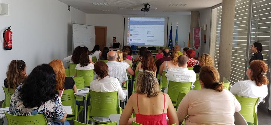 IÉxito de convocatoria de la Jornada "Unión Por el Empleo"