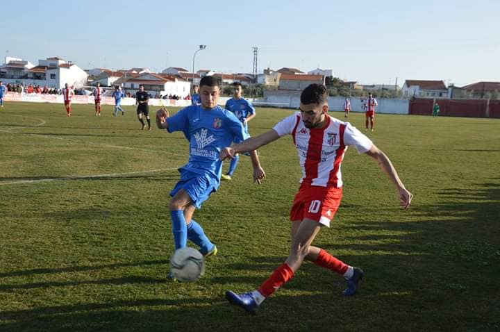 Uno de los momentos del partido ante el Malpartida 