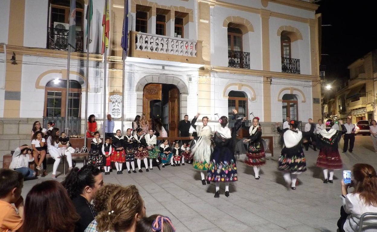 La actuación del grupo 'Jaguarzo' en el Día de Extremadura del pasado 2018 
