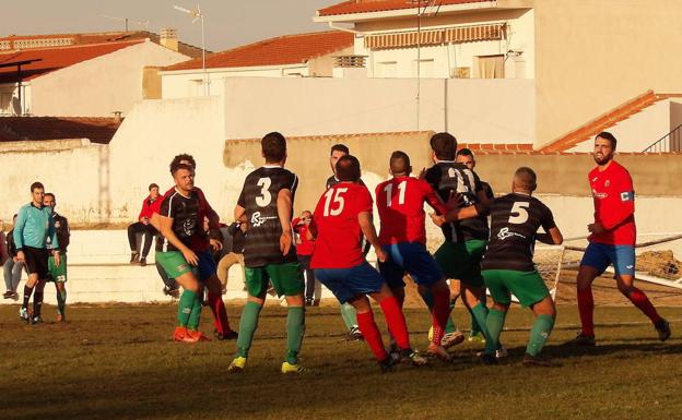 El equipo rojillo supo afrontar las adversidades del partido y alzarse claro vencedor 