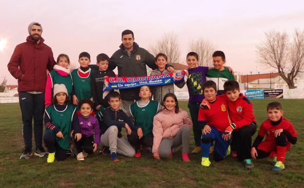 El equipo benjamín durante uno de sus entrenamientos 
