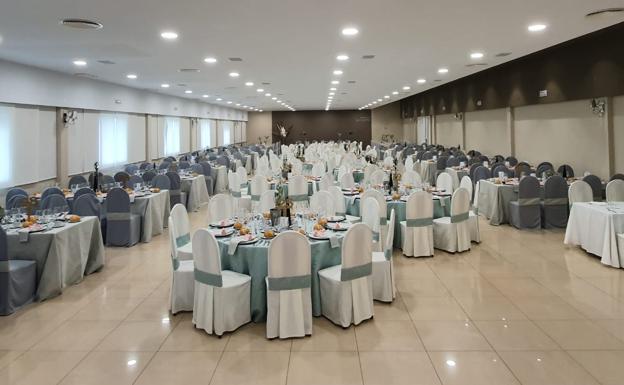 El salón de celebraciones del Restuarante la Piscina 