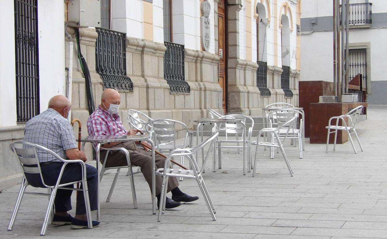 Dos pacientes de Covid-19 reciben el alta en Quintana