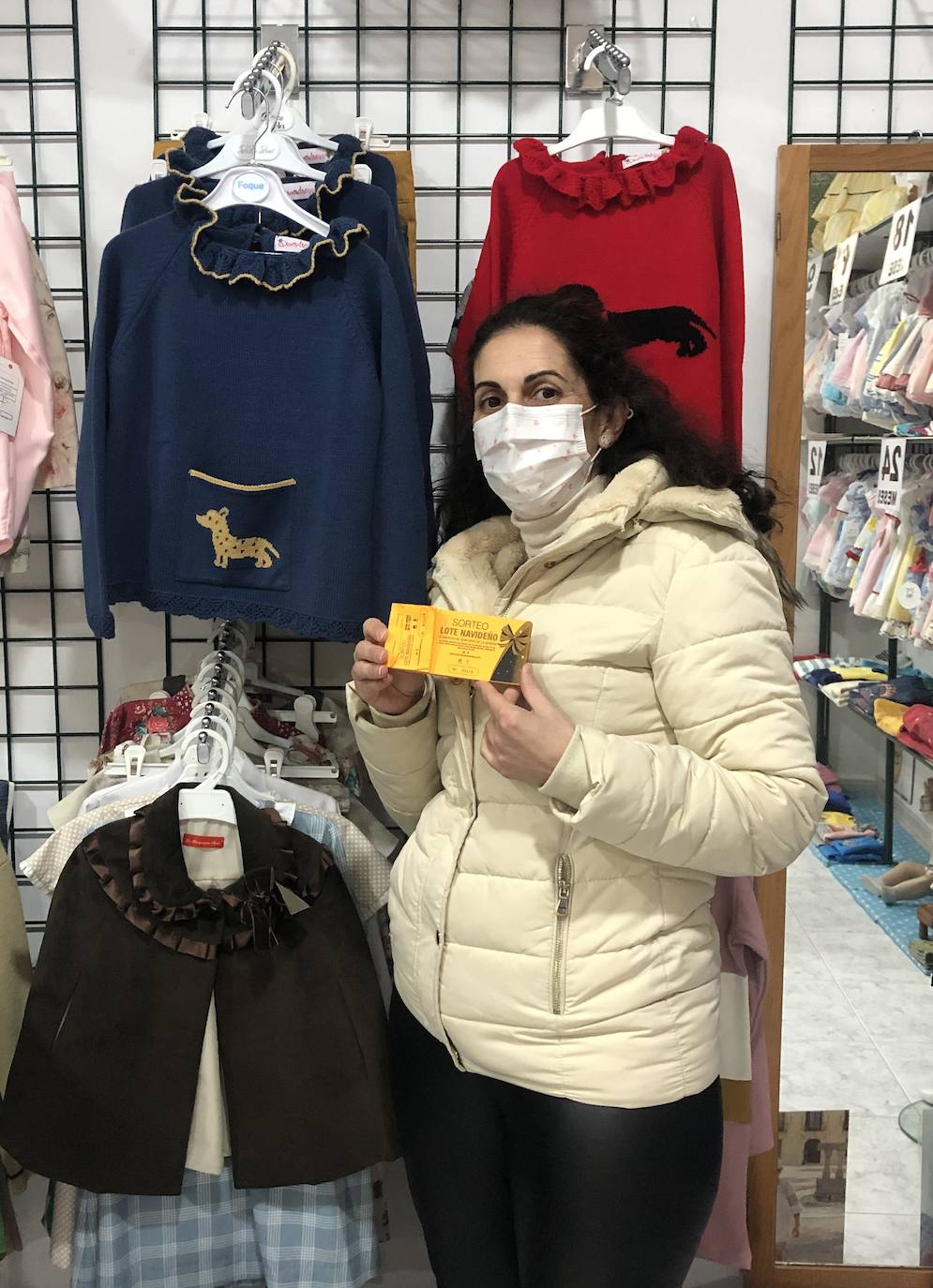 Crean una cesta solidaria para fomentar las compras en el comercio local