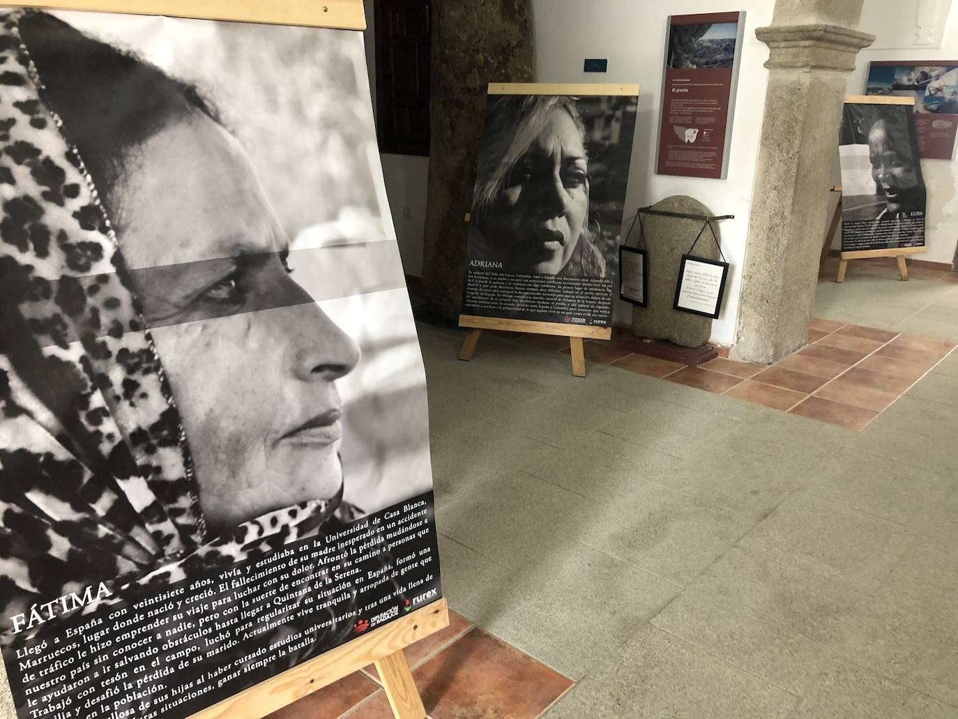 El panel dedicado a Fátima, en primer plano 