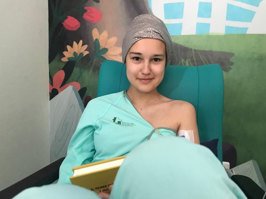 Victoria durante el tratamiento en el Hospital Materno de Badajoz 