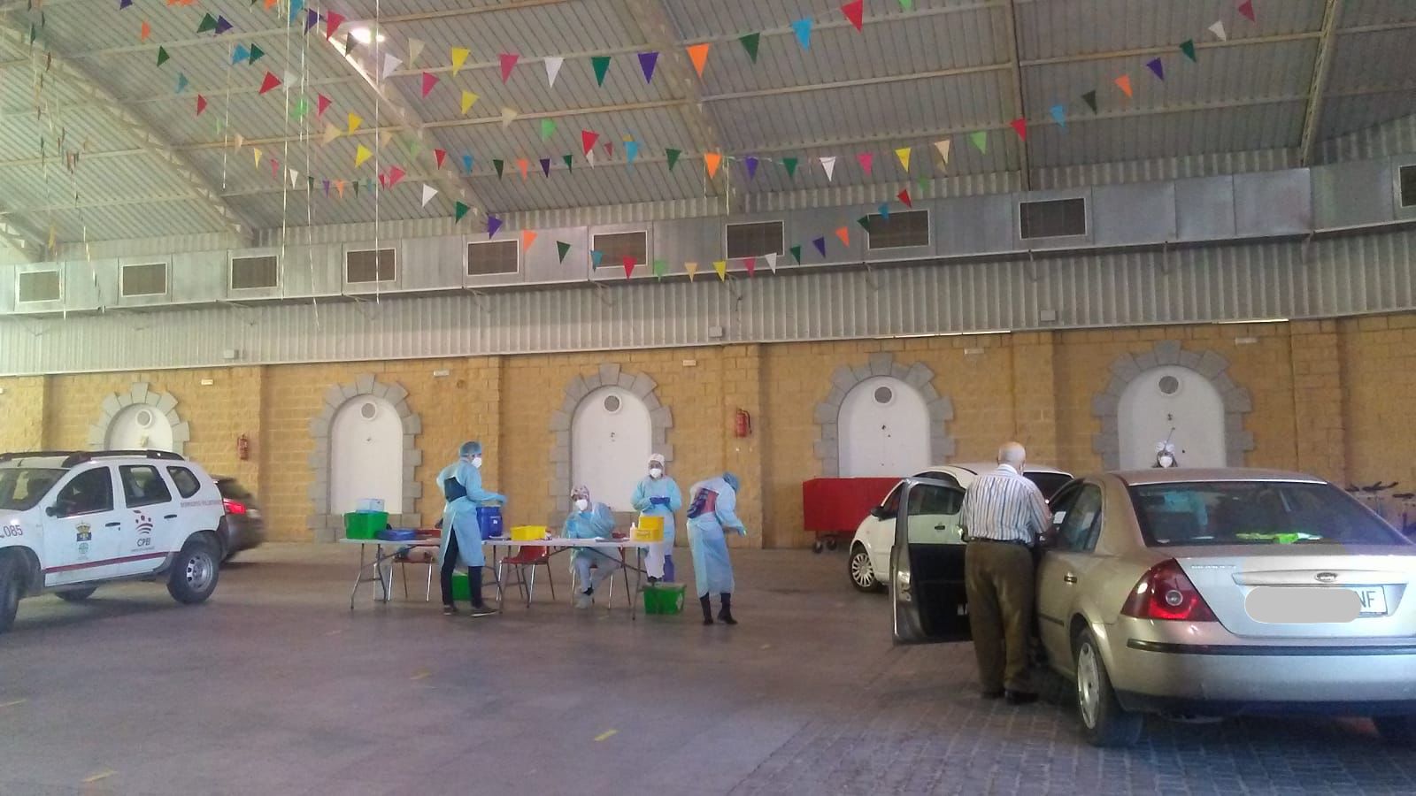 La vacunación continúa en la carpa municipal 