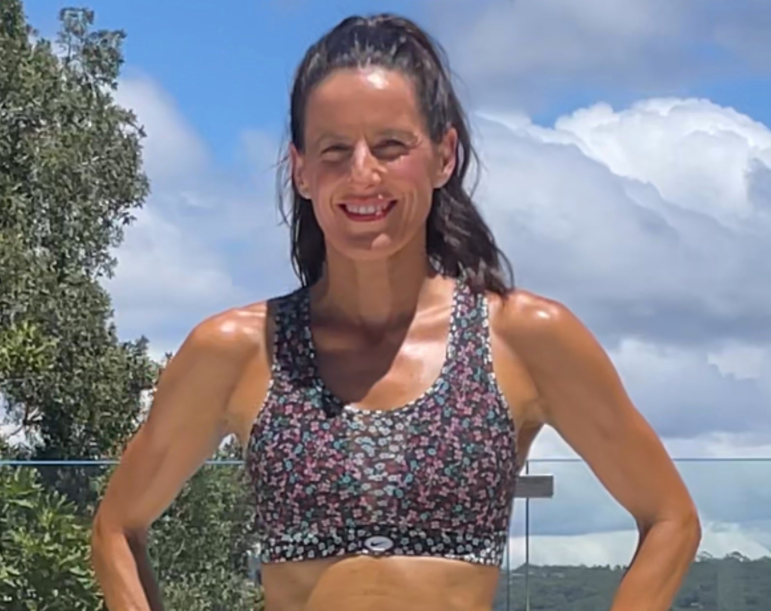 La atleta Meli Chacón comparte un programa de entrenamiento gratuito