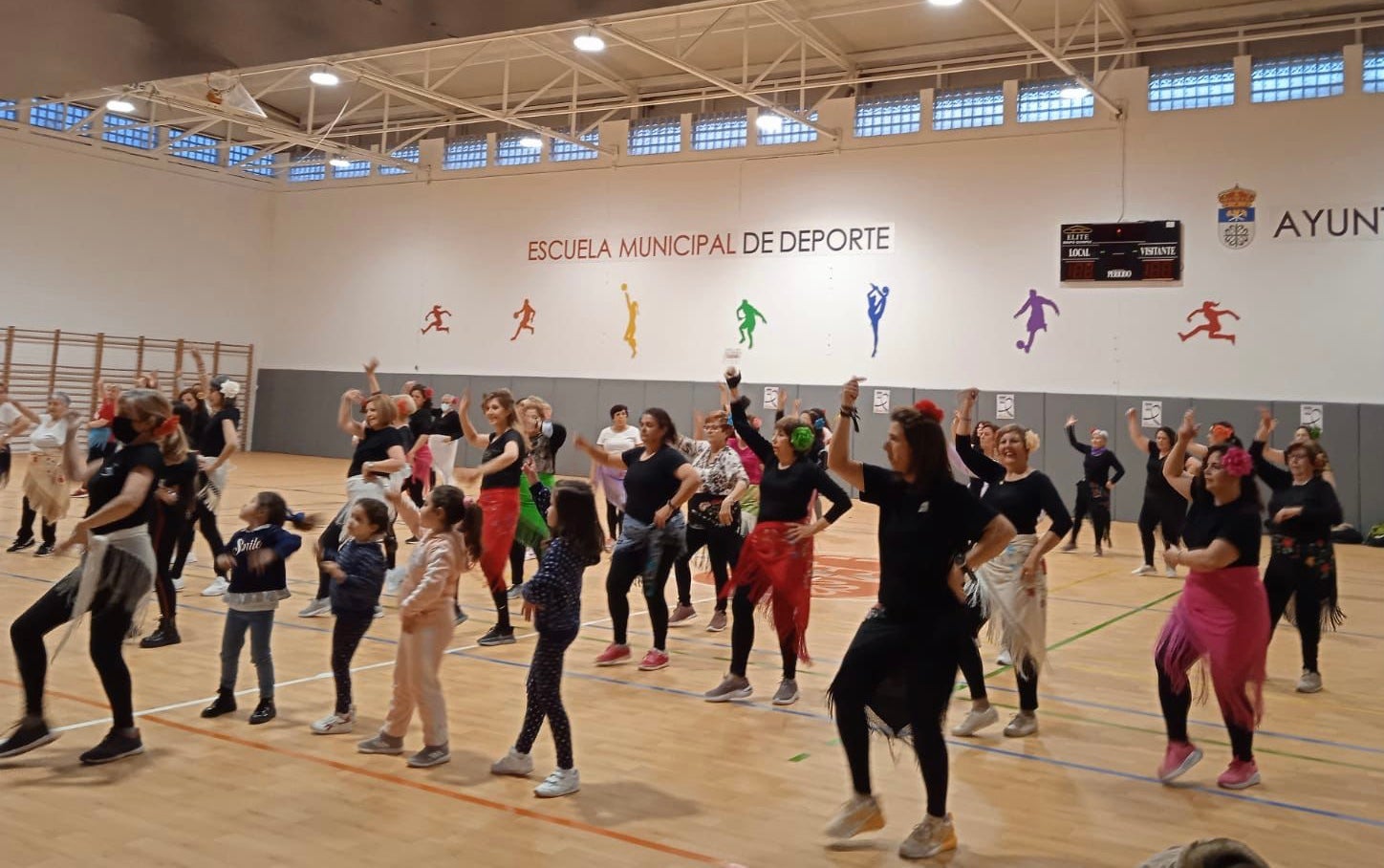 Mujeres de todas las edades participaron en la actividad 