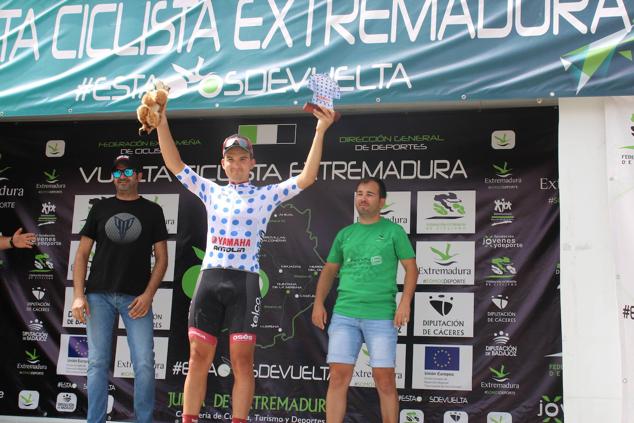 Fotos: Quintana se vuelca con los ciclistas de la Vuelta Extremadura
