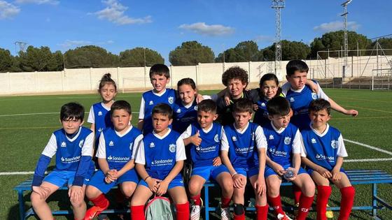 Fin de semana con cuatro partidos de la escuela de fútbol rojilla
