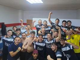 Paso de gigante del Athletic Valle en la ida de la promoción de ascenso
