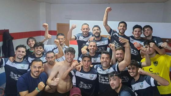 Paso de gigante del Athletic Valle en la ida de la promoción de ascenso