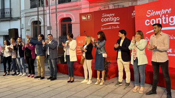 El Psoe de Quintana muestra su apoyo a Raimundo Dávila en el acto de cierre de campaña
