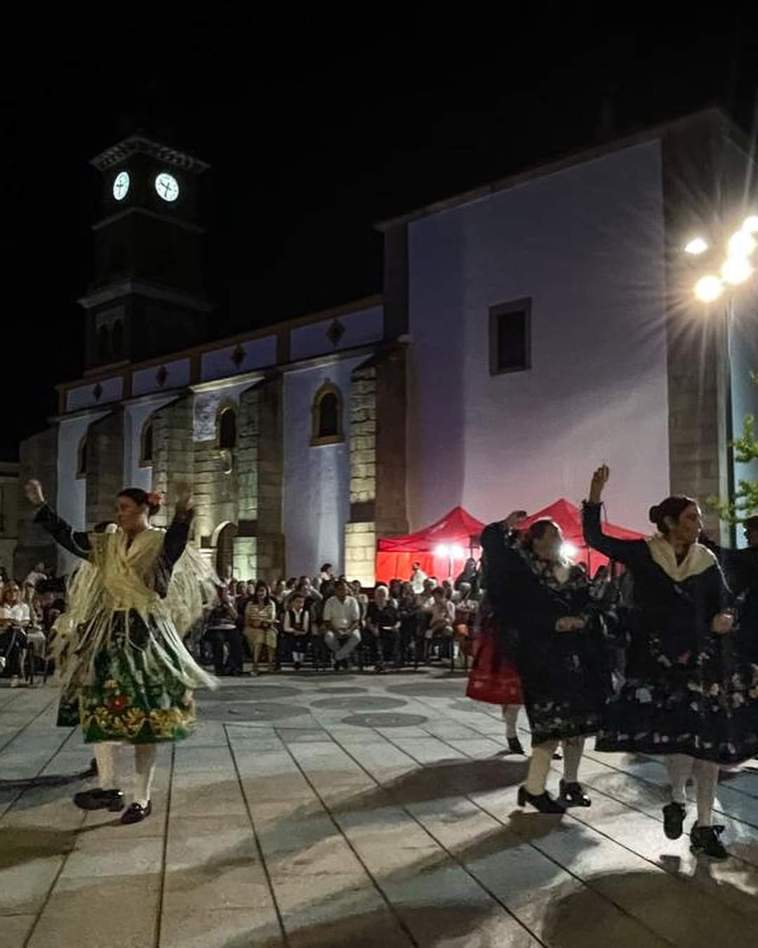 Quintana celebra por todo lo alto el Día de Extremadura